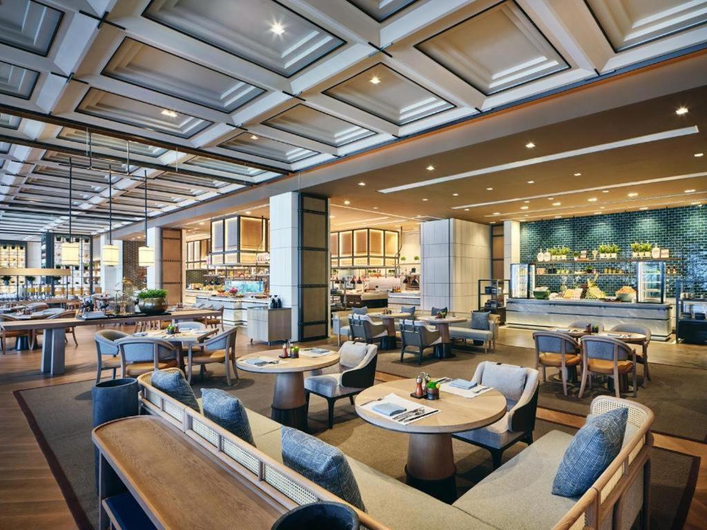 Intercontinental Xi'An North By Ihg Hotel Exterior photo